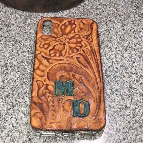 Hand tooled phone cases - Picture 3 of 8